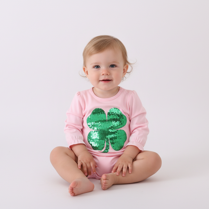 Pink Clover Glitter Ruffle Bubble