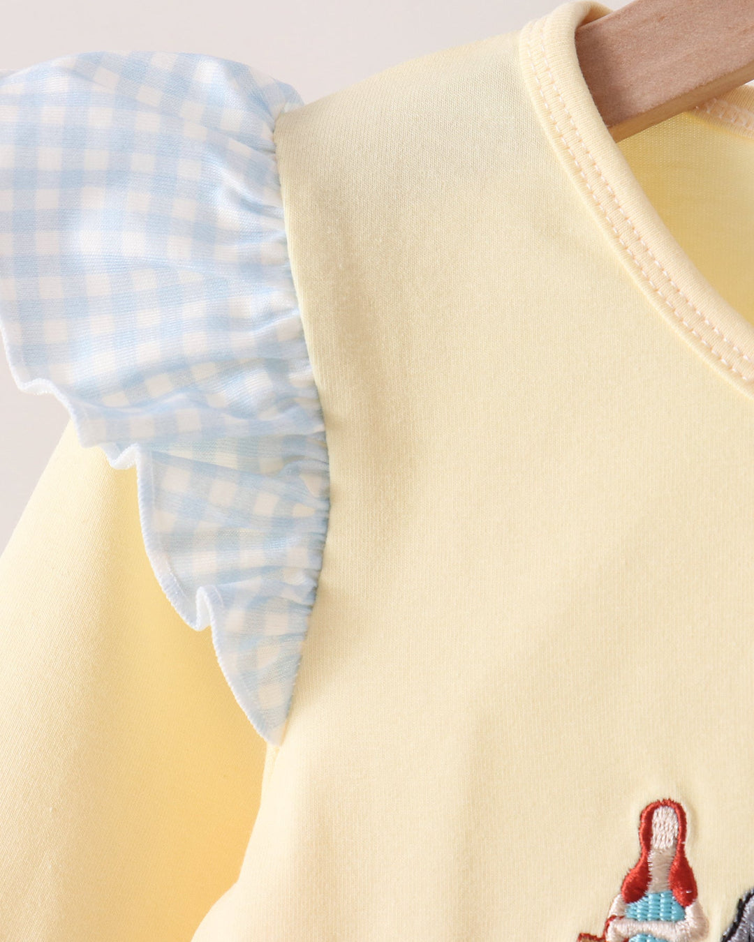 Close-up of a pale yellow children&