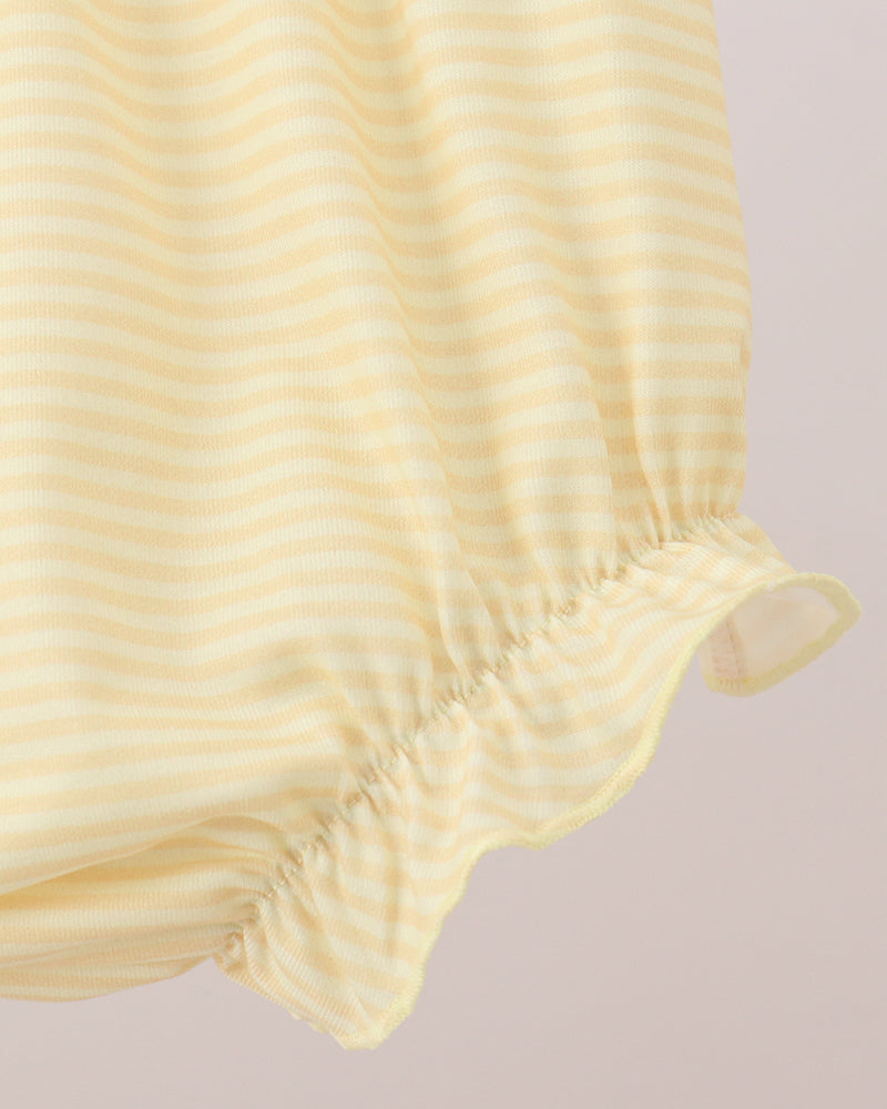 Yellow bloomers