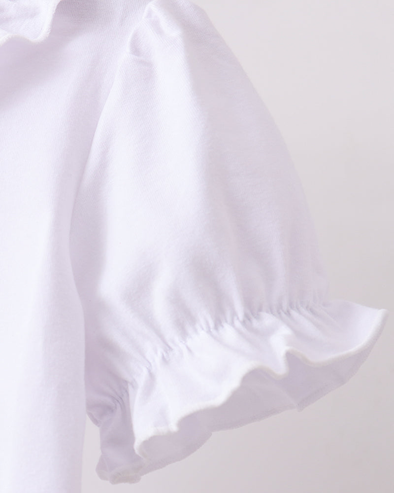 White short-sleeve blouse with gathered fabric and ruffled hem