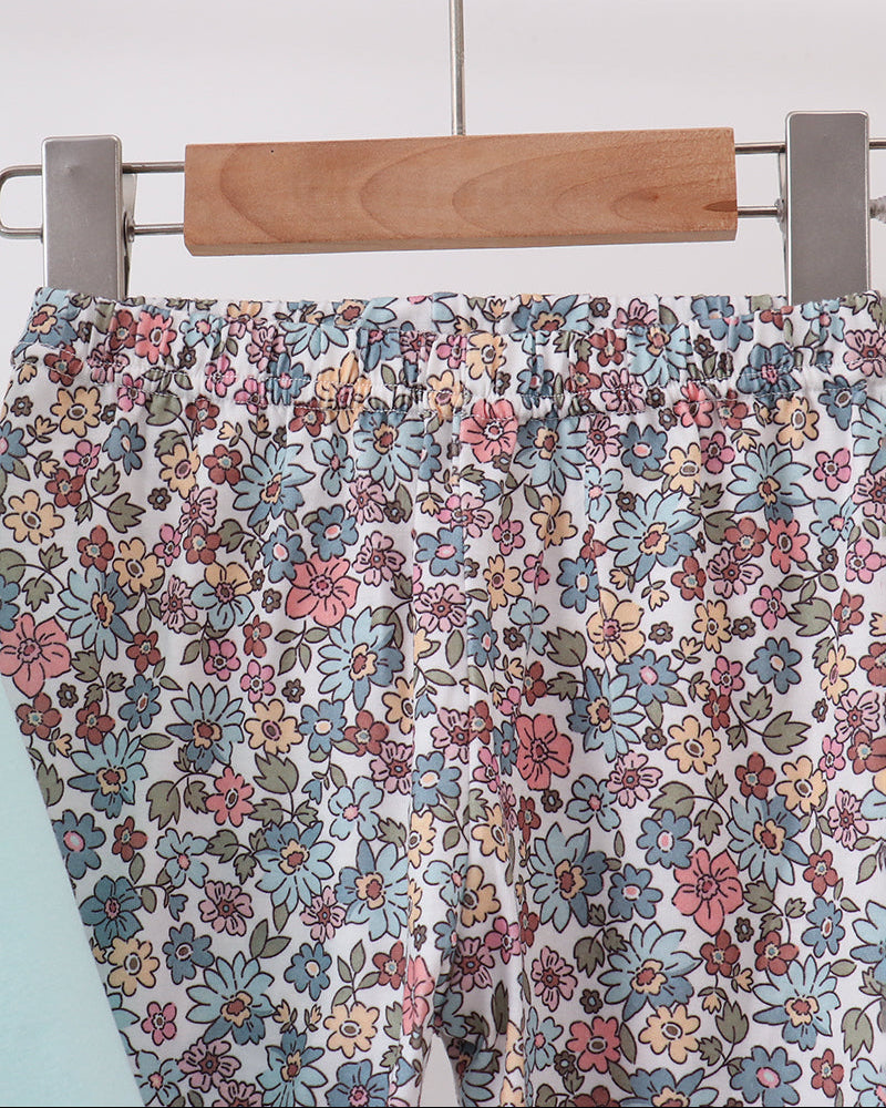 Floral pants with gathered elastic waistband, multicolor flower pattern