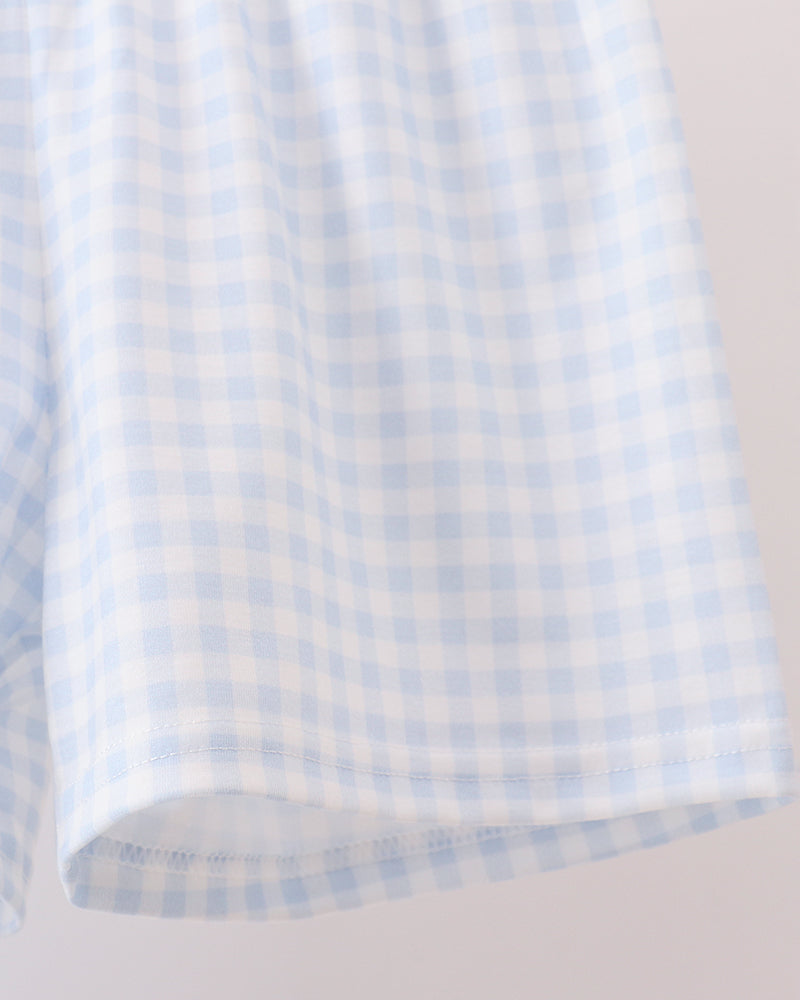 Light blue gingham shorts with elastic waist and gathered hem