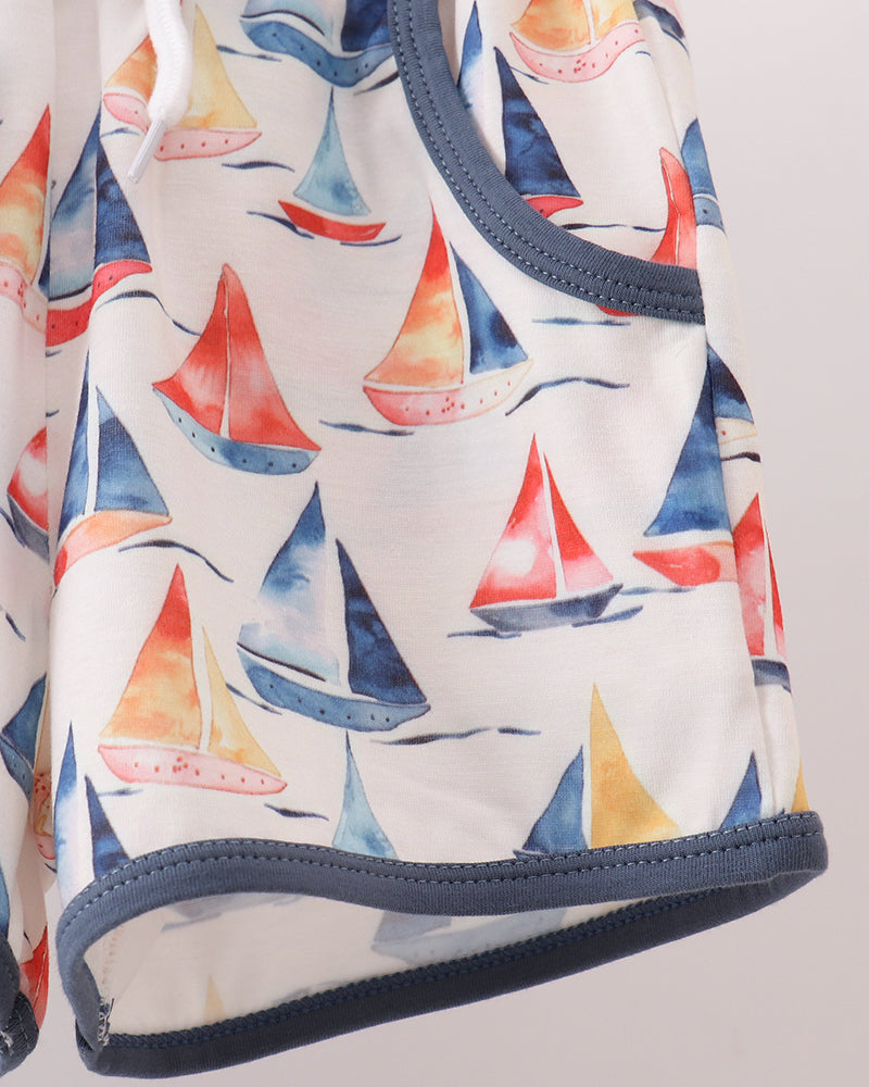Sailboat printed shorts