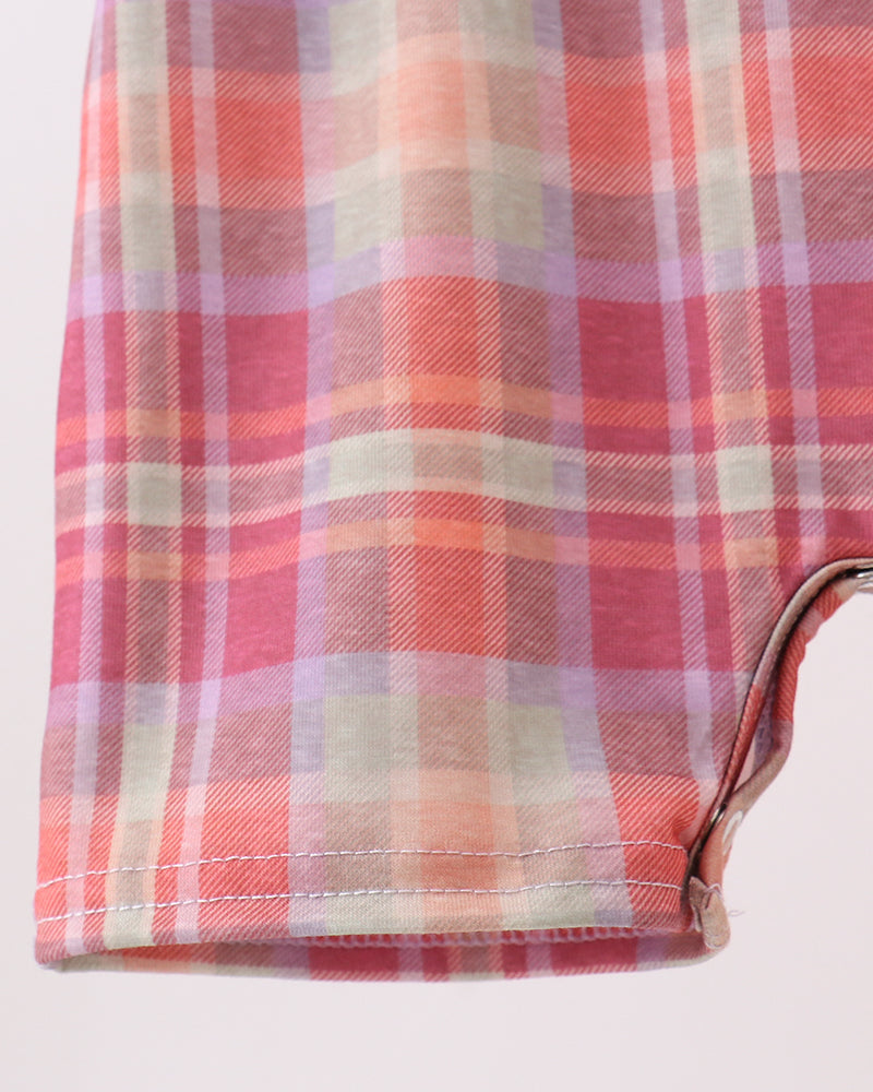 Pink plaid jon jon shorts with stitched hem and side seam detail