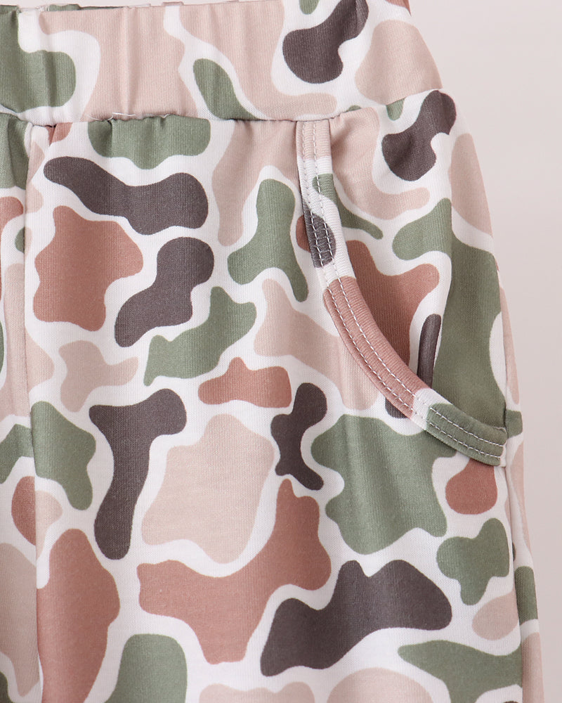 Camouflage pants with elastic waistband and decorative front placket