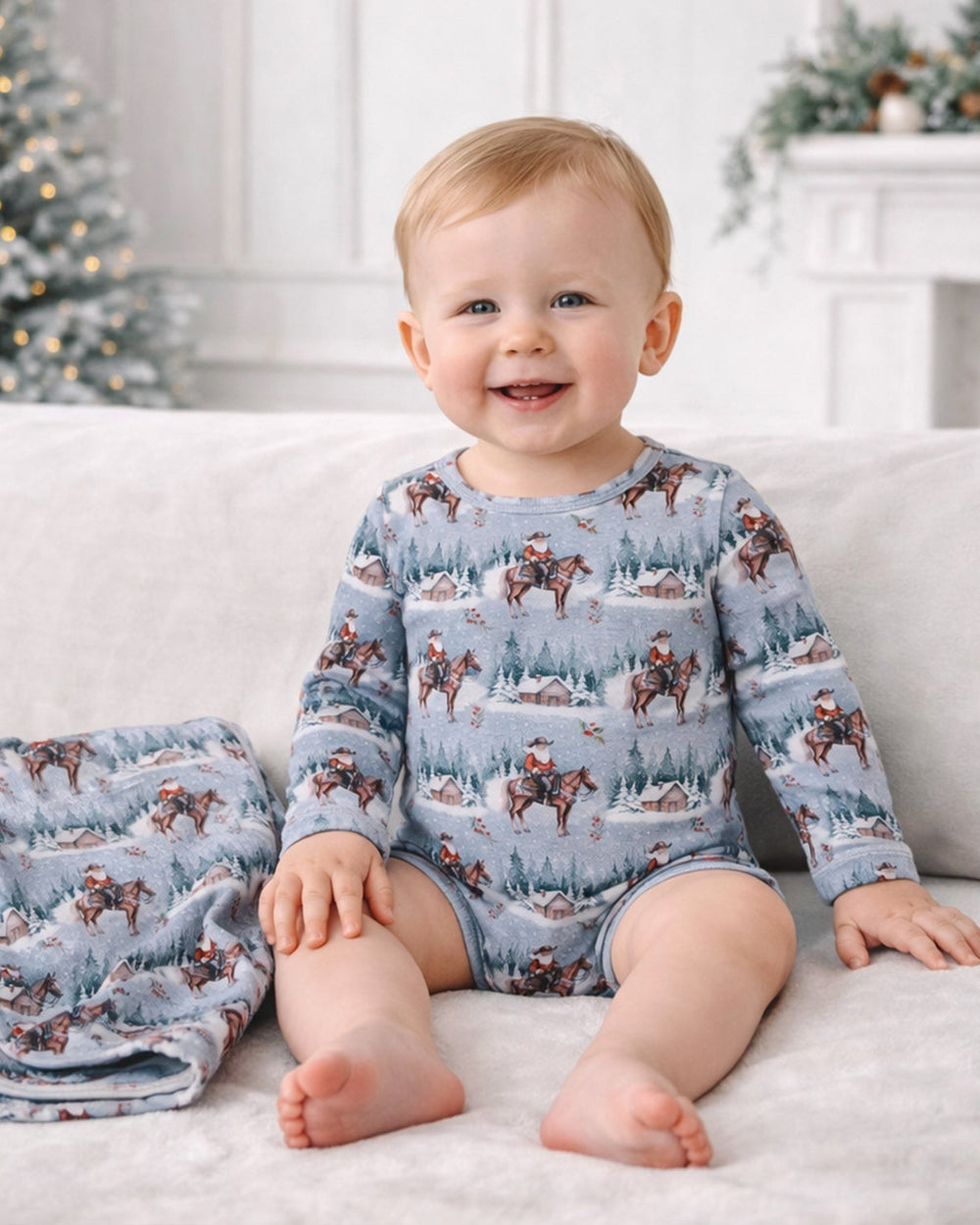 Bamboo baby long-sleeve bodysuit with cowboy horse and winter village print
