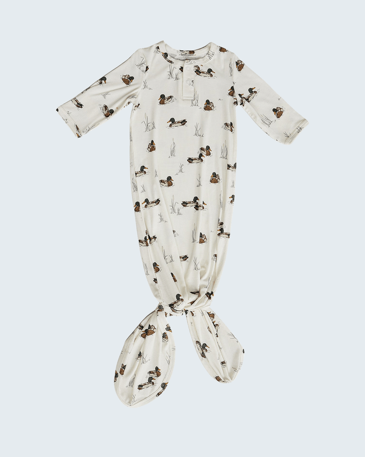 Ribbed bamboo knot gown, cream with duck print and knotted cuffs