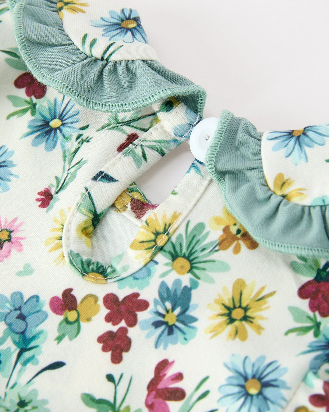 Floral girls dress with elastic cuff puff sleeve and gathered waist