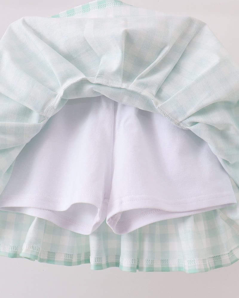 Green gingham and white fabric