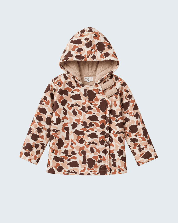 Camo fleece hooded coat, long sleeves, sherpa-lined collar and cuffs