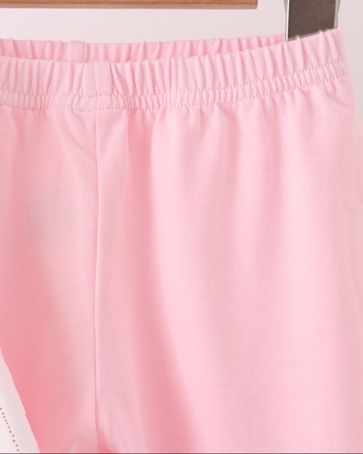 Pink pants with elastic waistband and smooth, straight leg