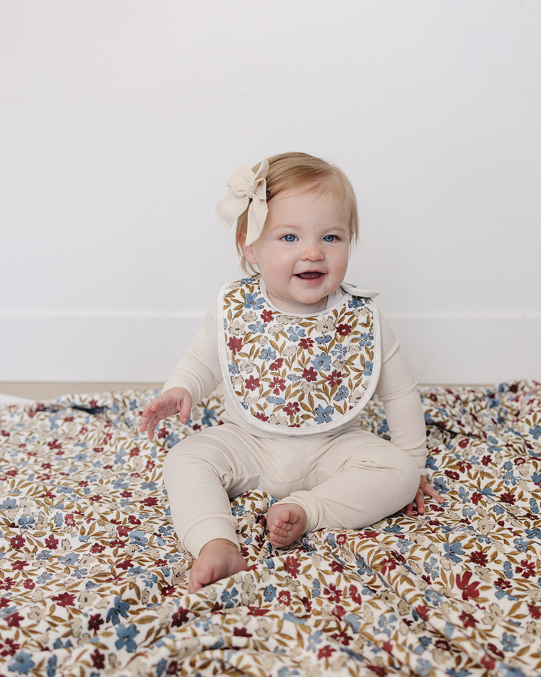 Desert Floral Classic Luxe Fleece Bib