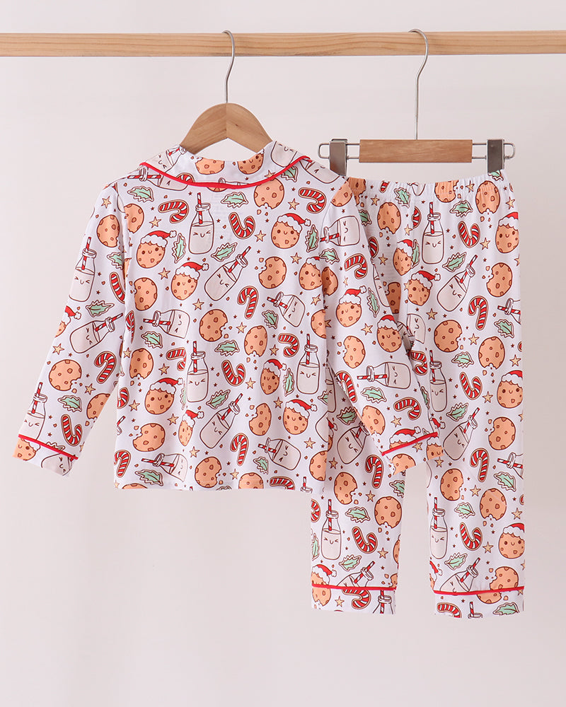 Bamboo pajama set with long-sleeve top and pants, red-and-white cookie pattern