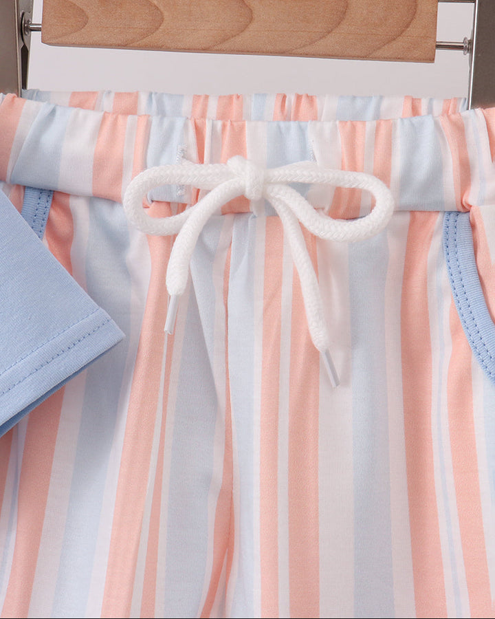 Pastel striped shorts with elastic waist and white drawstring
